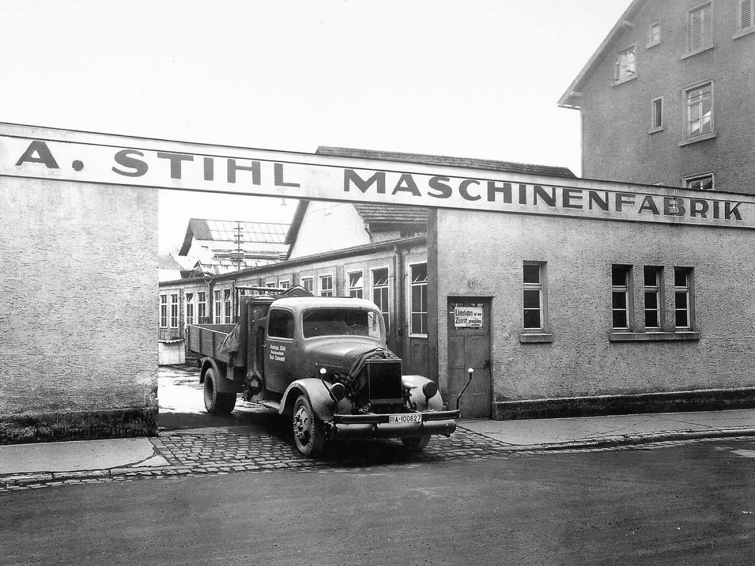 1930