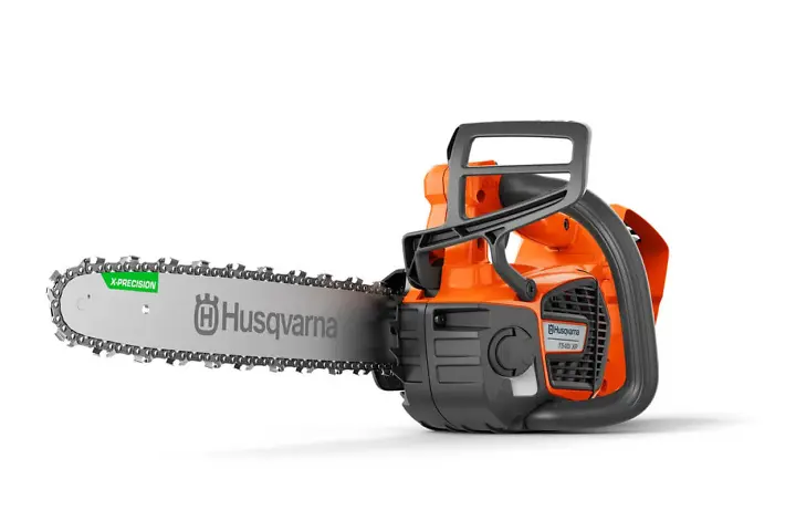 <a href="https://faeryn.xyz/brand/husqvarna/" class="clw-brand-logo" title="Husqvarna"><img src="https://faeryn.xyz/wp-content/uploads/2025/04/husqvarna-1.png.webp" alt="Husqvarna" style="max-width:180px; max-height:60px;" /></a>   T540i XP Battery Top Handle Chainsaw Machinery Buxtons